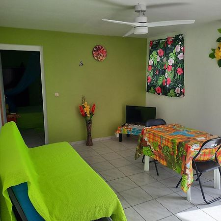 فيلا La Casa Binecha Avec Jacuzzi Baillif المظهر الخارجي الصورة