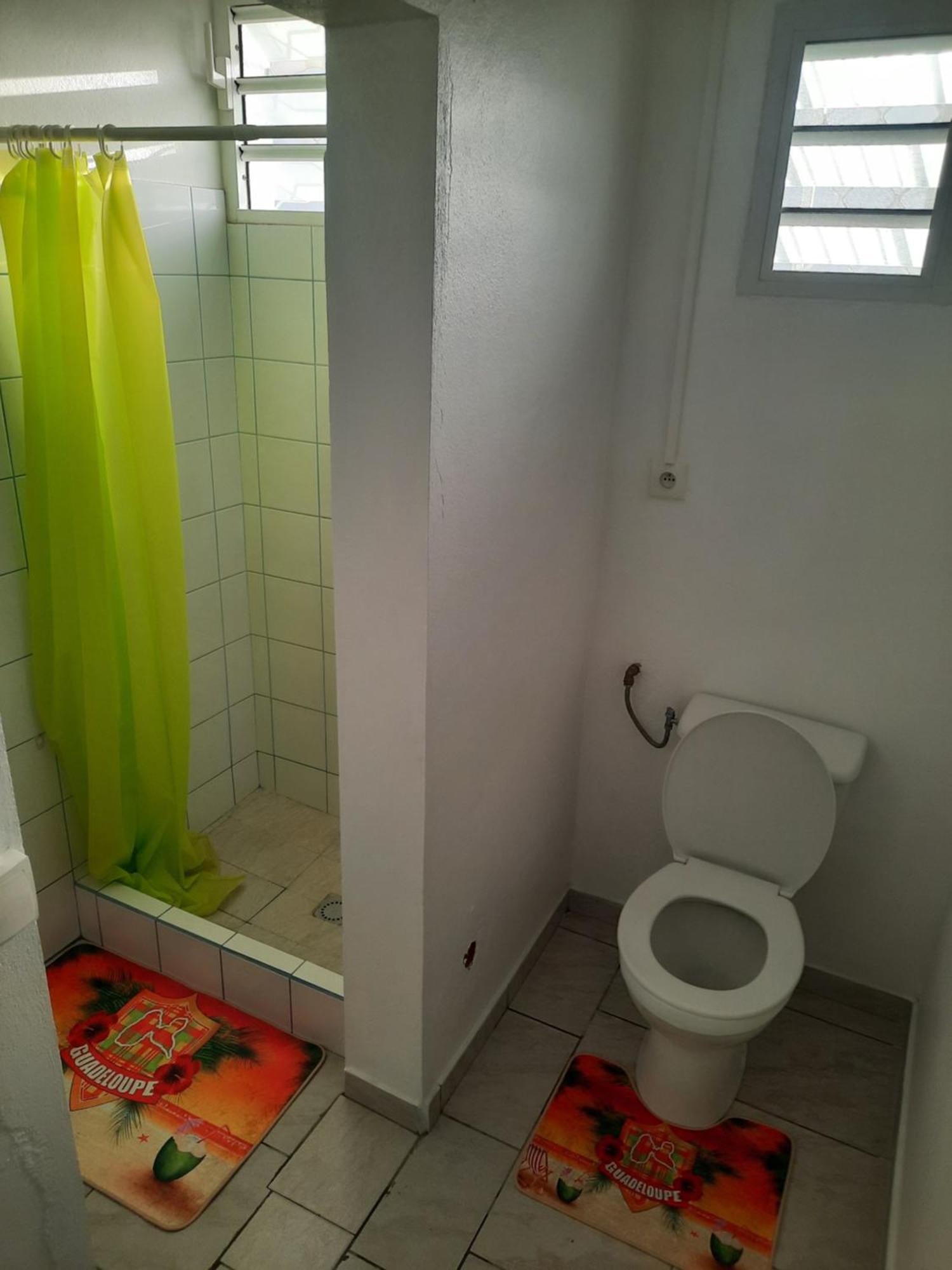 فيلا La Casa Binecha Avec Jacuzzi Baillif المظهر الخارجي الصورة