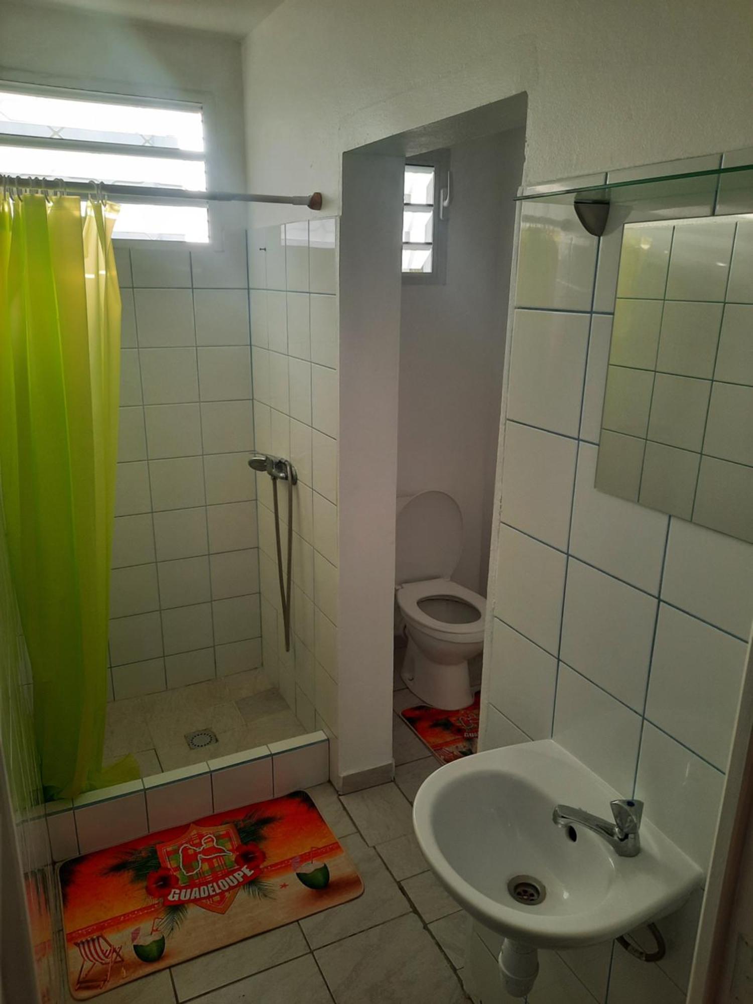 فيلا La Casa Binecha Avec Jacuzzi Baillif المظهر الخارجي الصورة